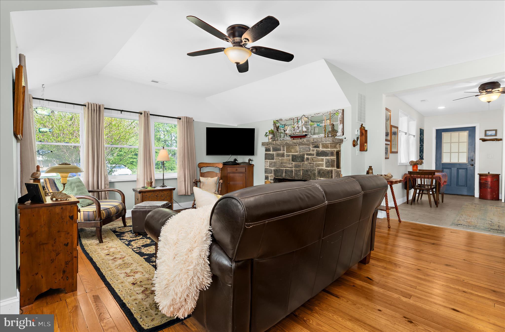 HACKS POINT - Residential