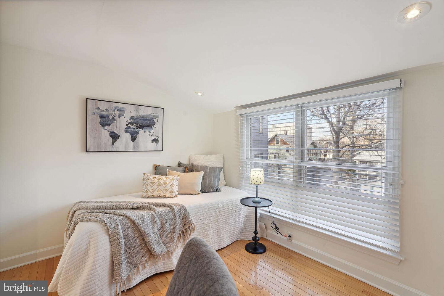ARLINGTON HILLS - Residential