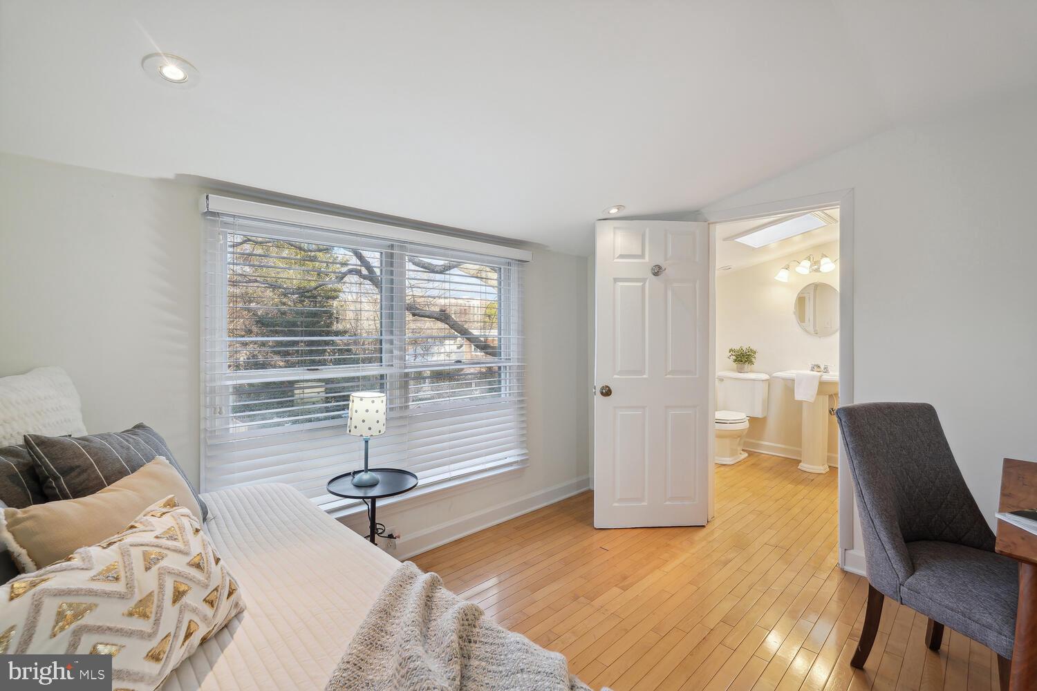ARLINGTON HILLS - Residential