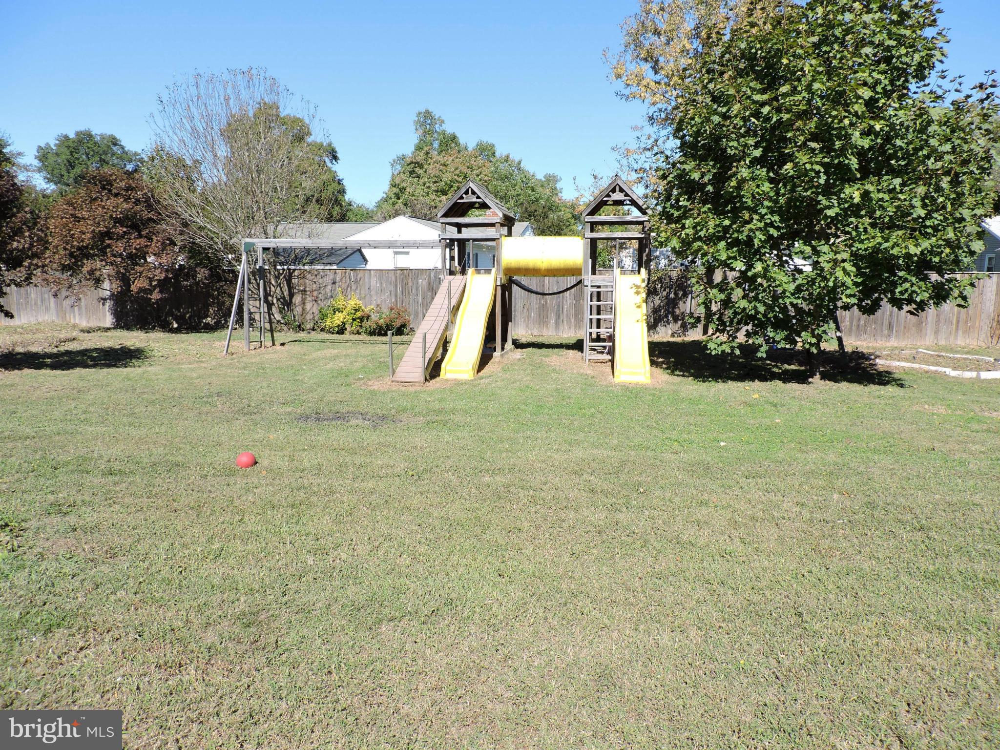 PEACOCK MANOR - Residential