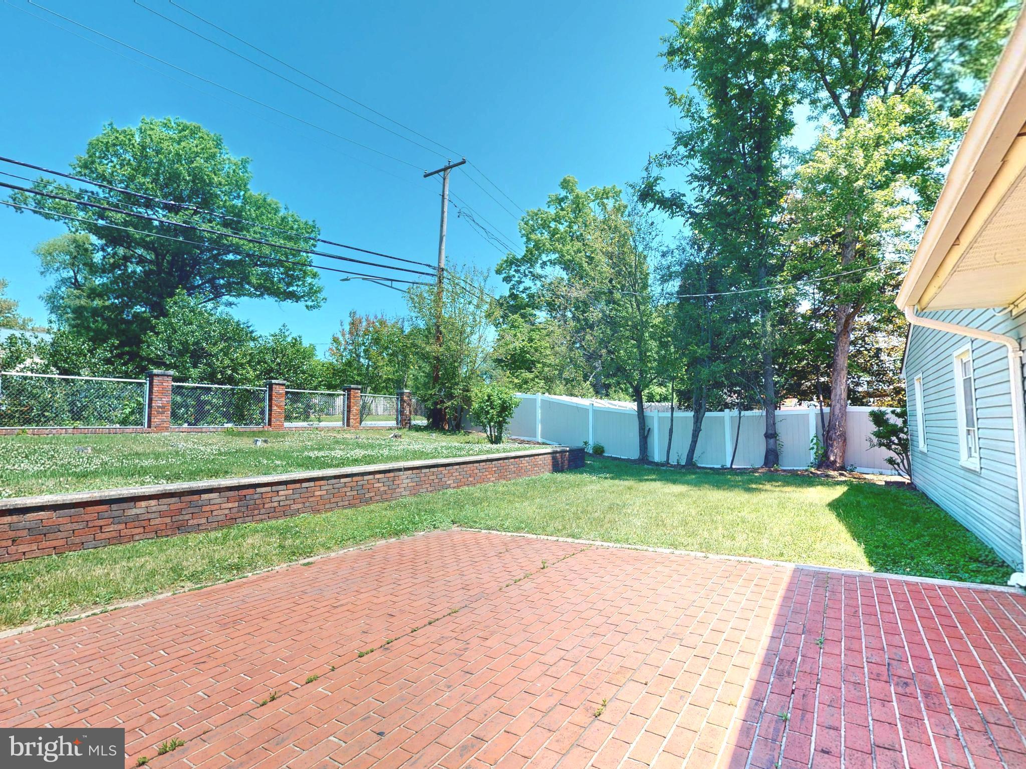 MEADOWBROOK AT BELAIR - Residential