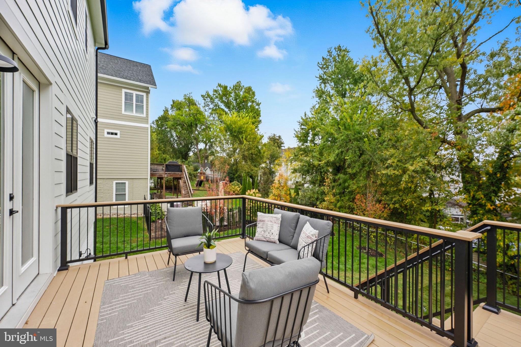 PIMMIT HILLS - Residential