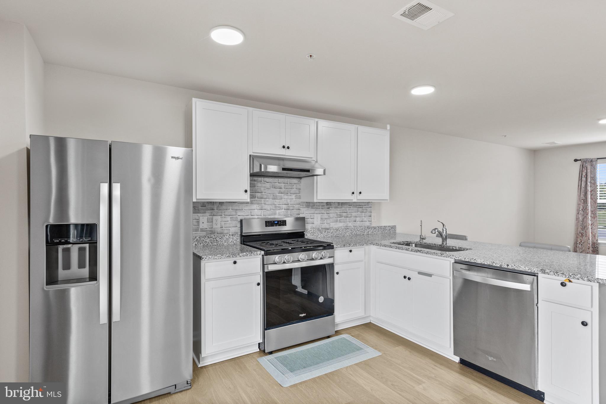 BLACKWATER LANDING - Residential