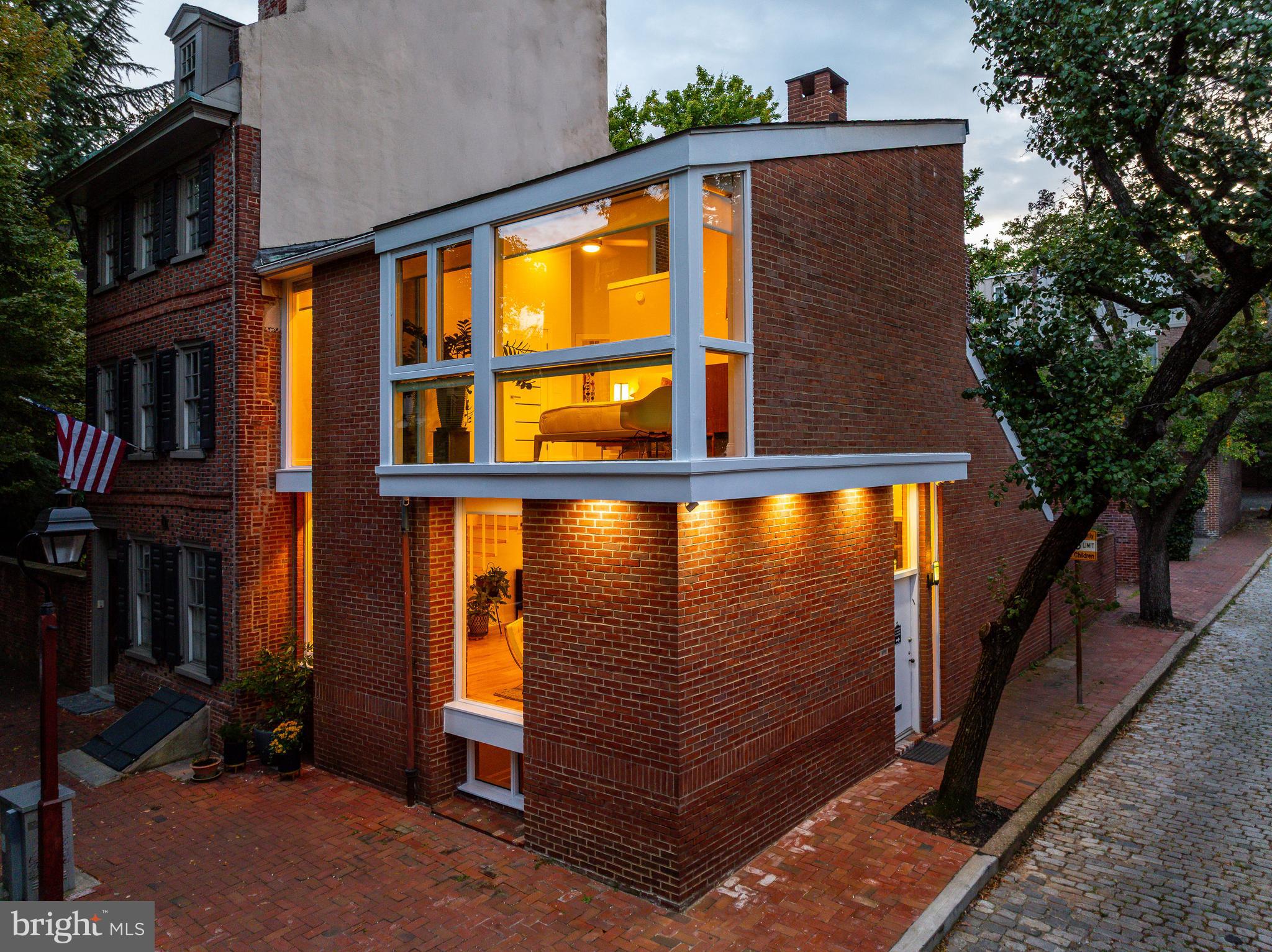 SOCIETY HILL - Residential