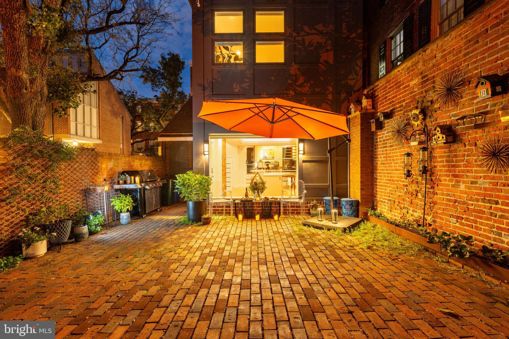 SOCIETY HILL - Residential