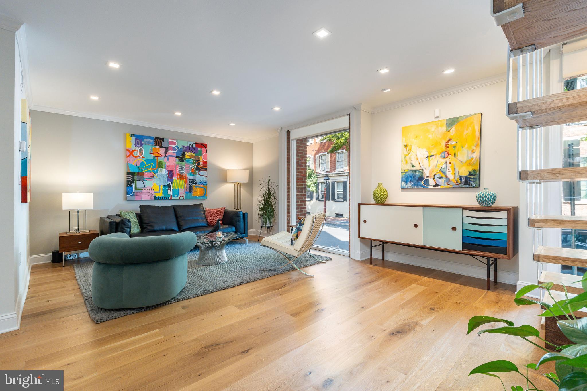 SOCIETY HILL - Residential