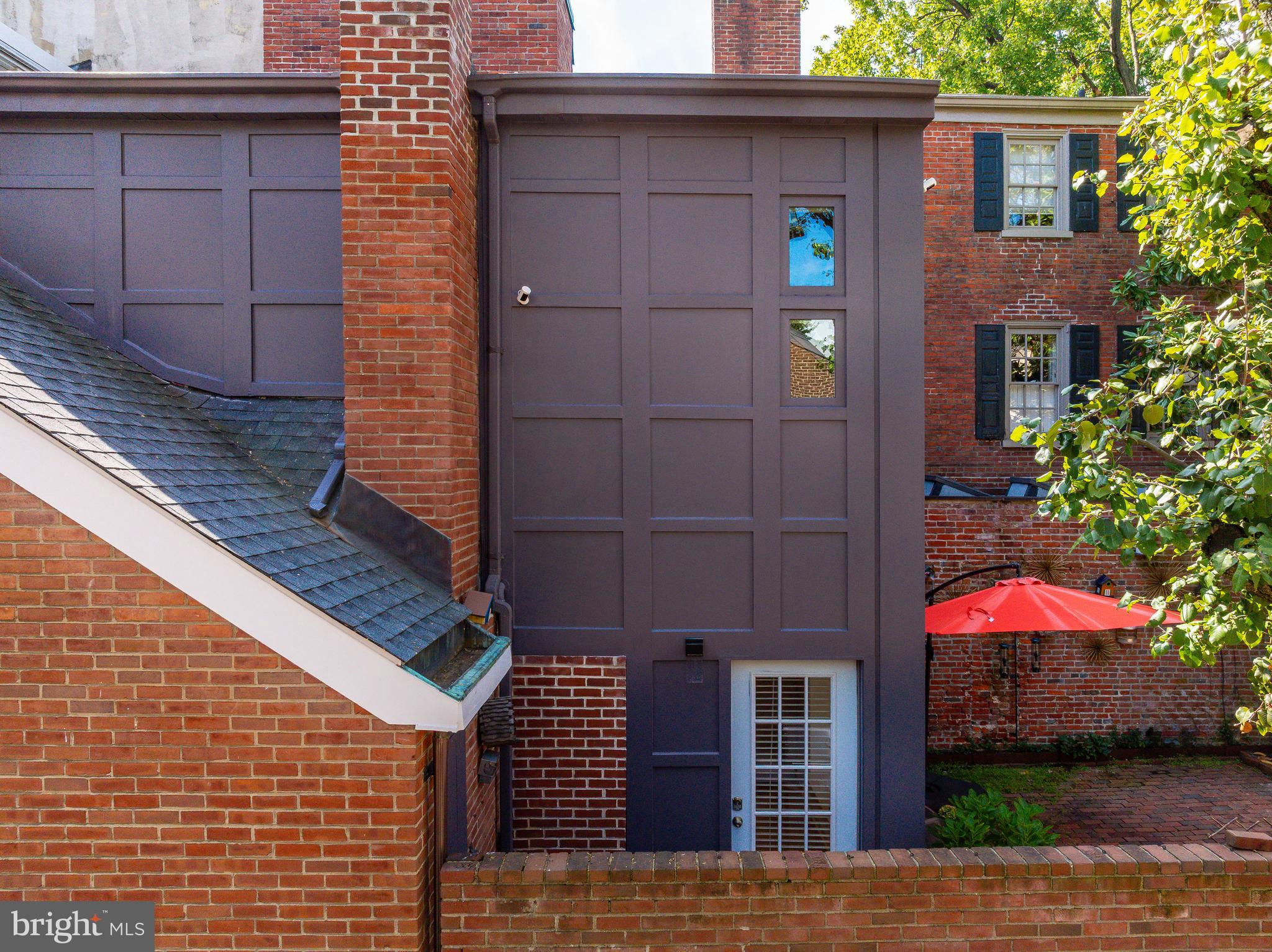 SOCIETY HILL - Residential