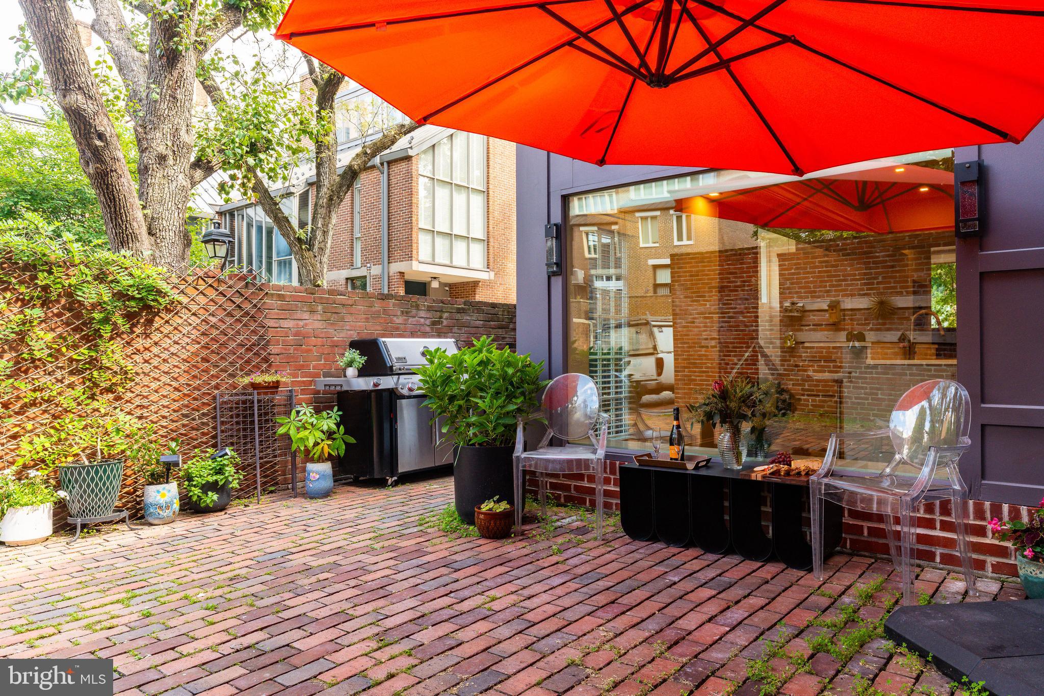 SOCIETY HILL - Residential