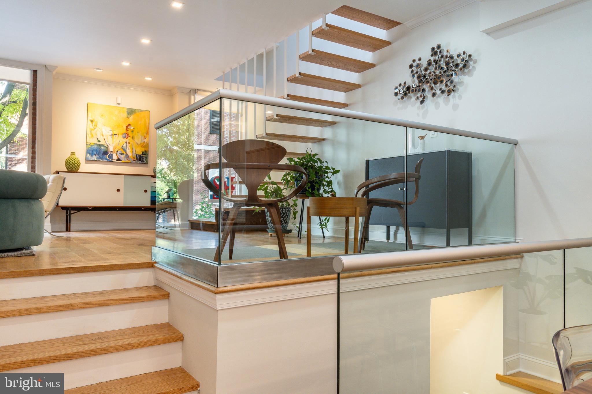 SOCIETY HILL - Residential