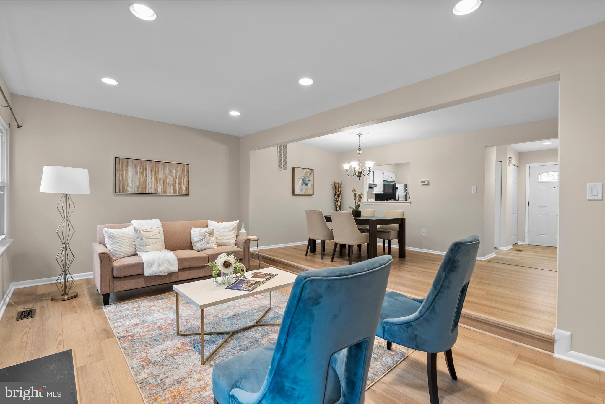 GUNNERS LAKE VILLAGE - Residential