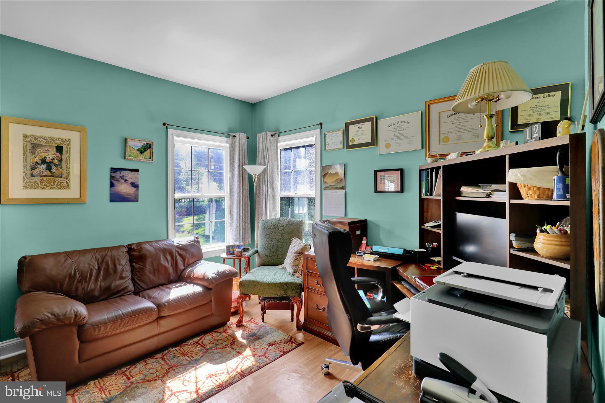 PATHFINDER WOODS - Residential