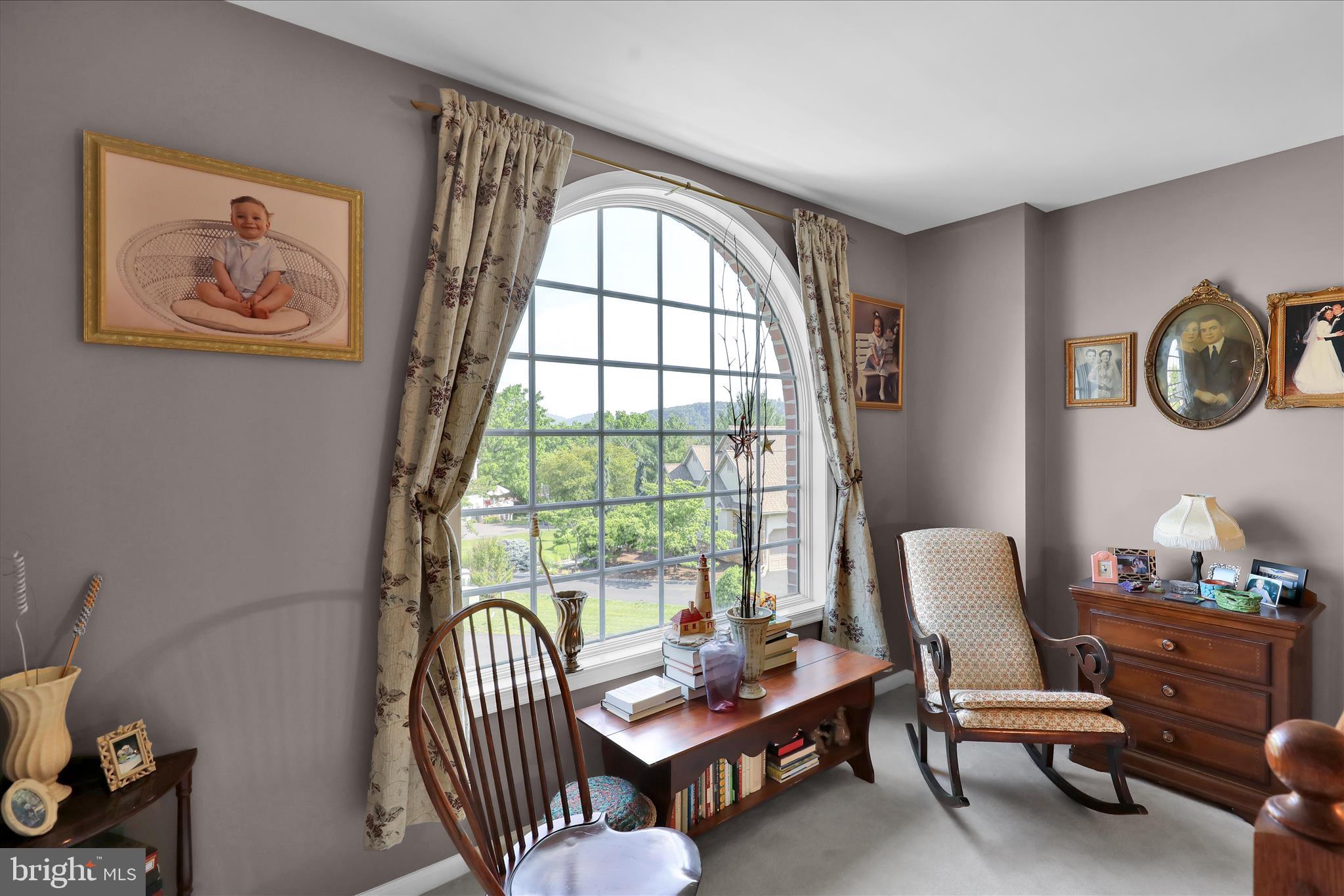 PATHFINDER WOODS - Residential