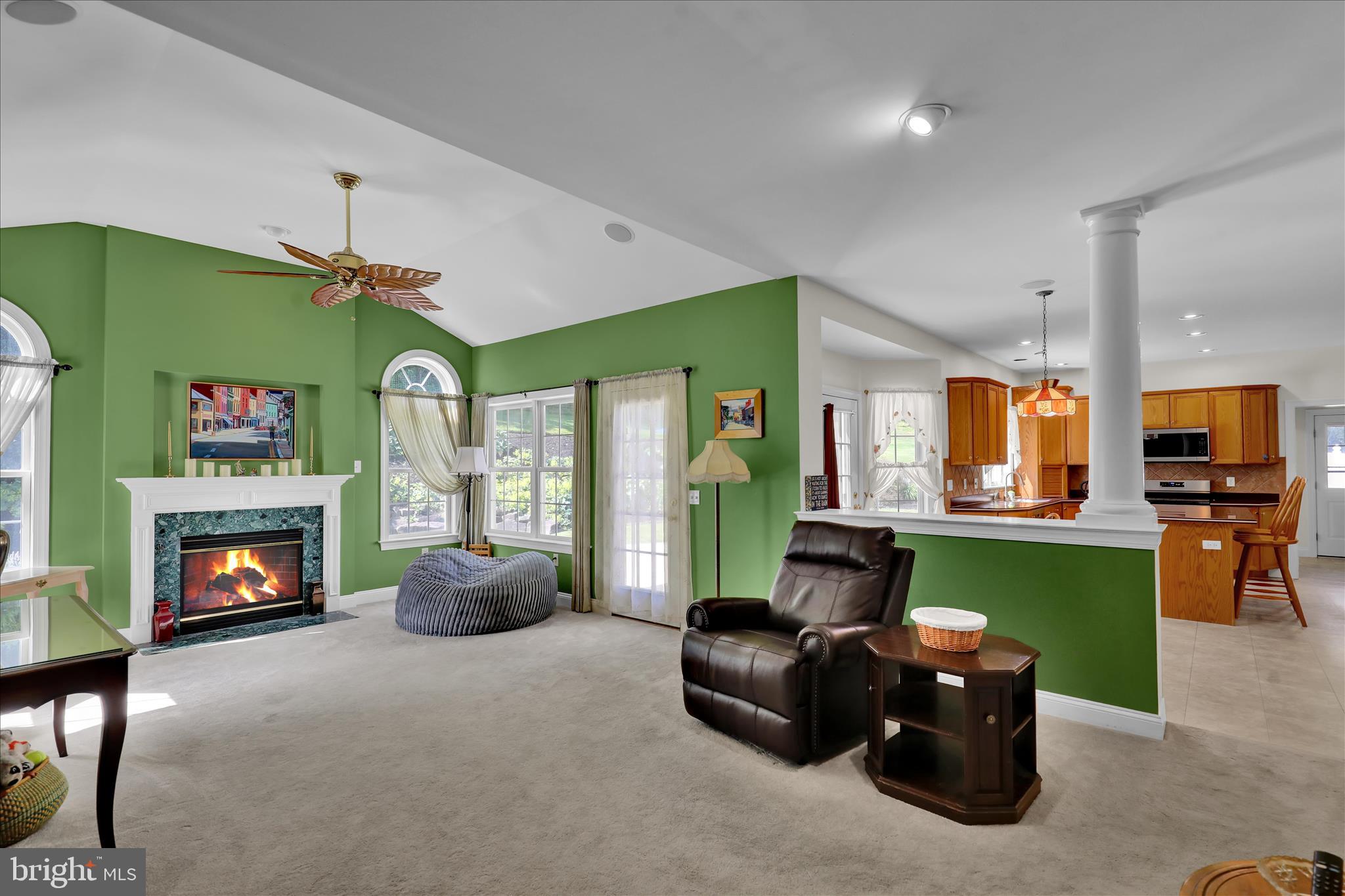 PATHFINDER WOODS - Residential