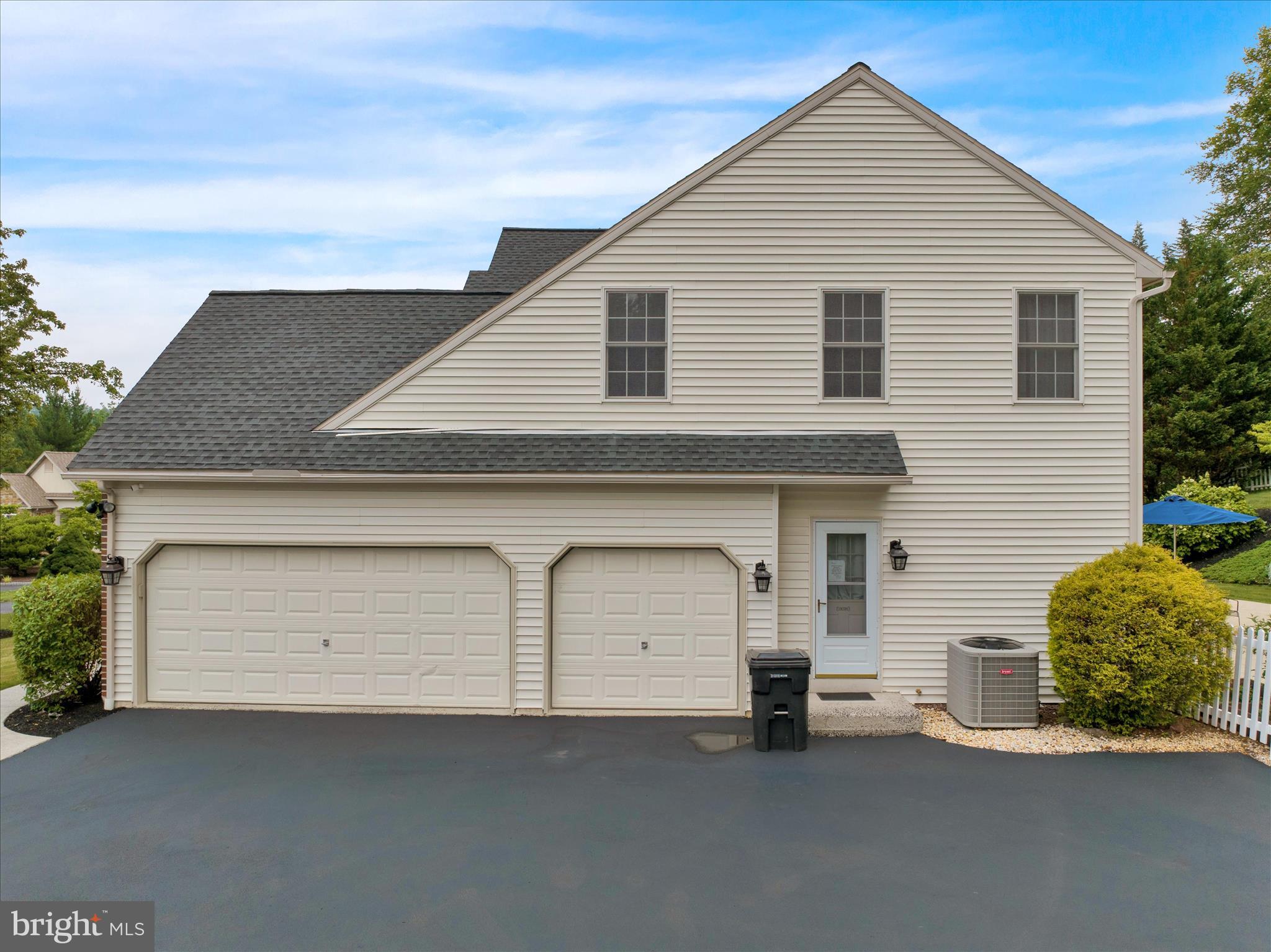 PATHFINDER WOODS - Residential
