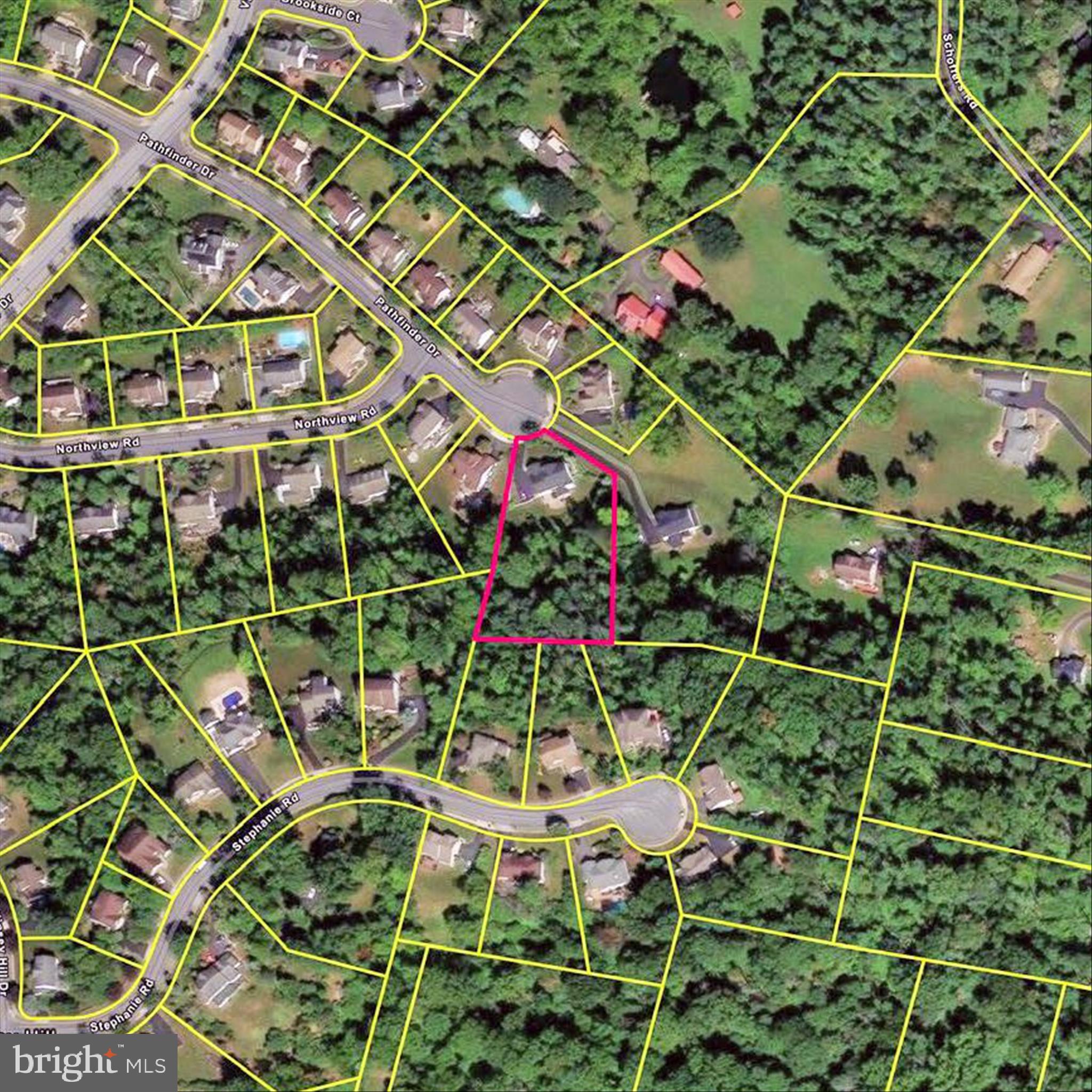 PATHFINDER WOODS - Residential