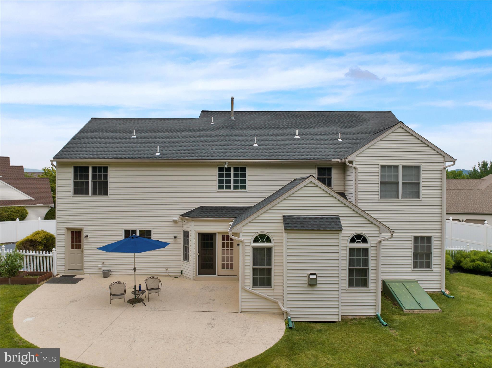 PATHFINDER WOODS - Residential