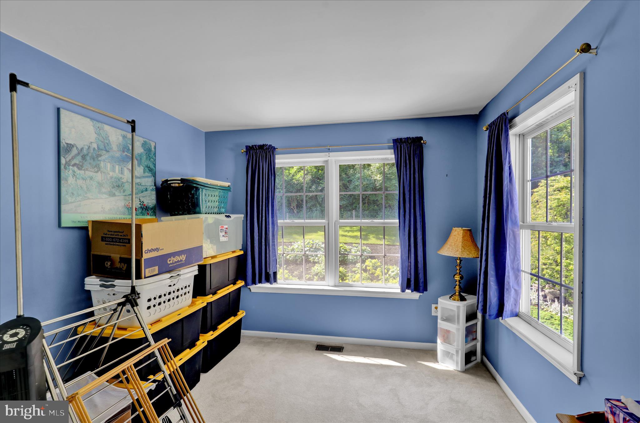 PATHFINDER WOODS - Residential