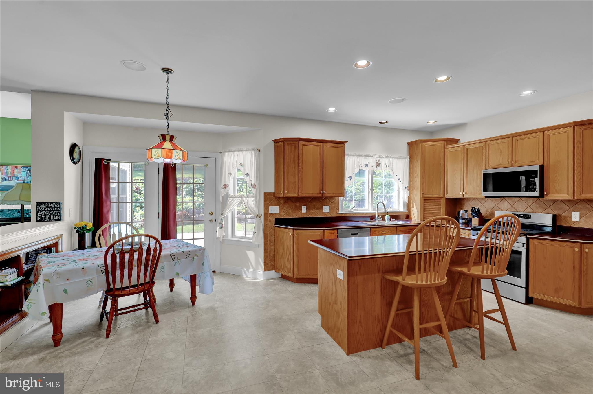 PATHFINDER WOODS - Residential