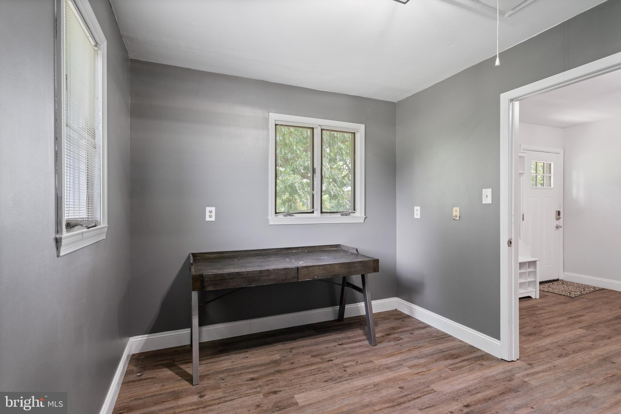 LAWNVALE ESTATES - Residential