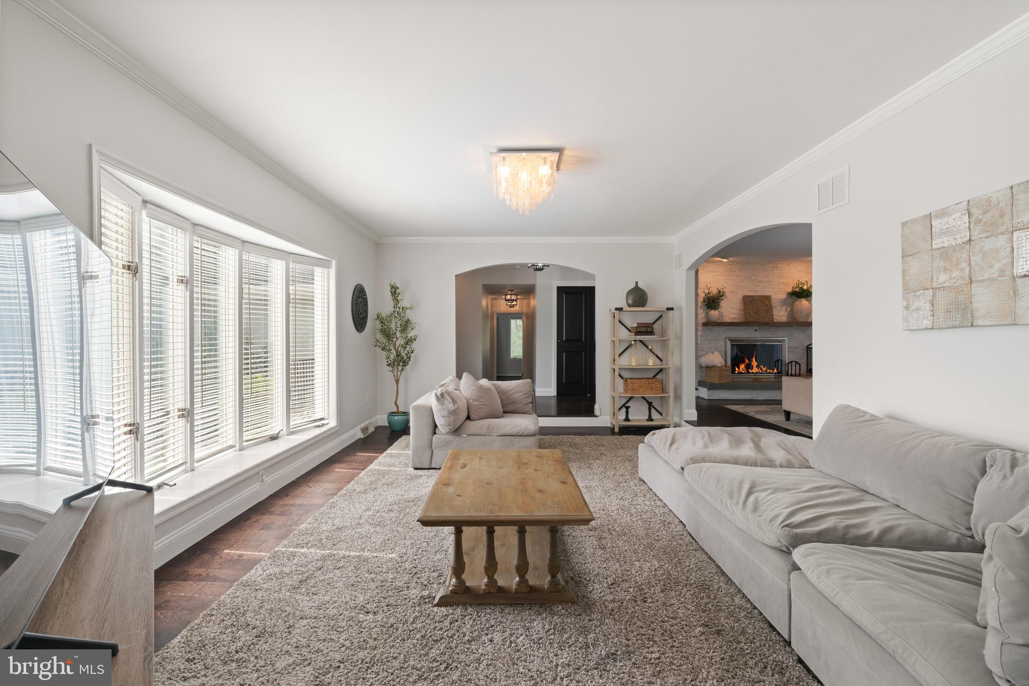 LAWNVALE ESTATES - Residential
