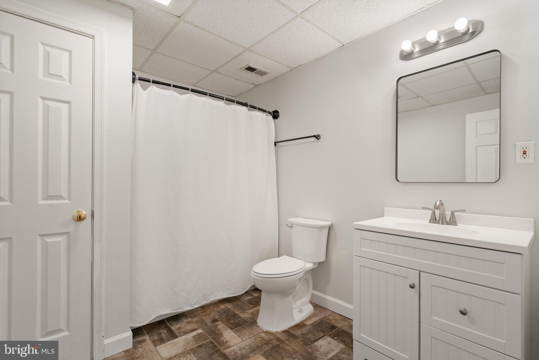 LAWNVALE ESTATES - Residential