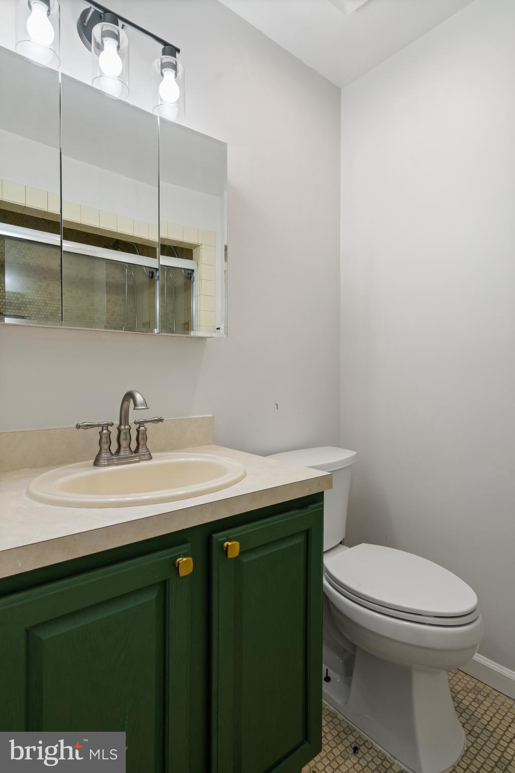 LAWNVALE ESTATES - Residential