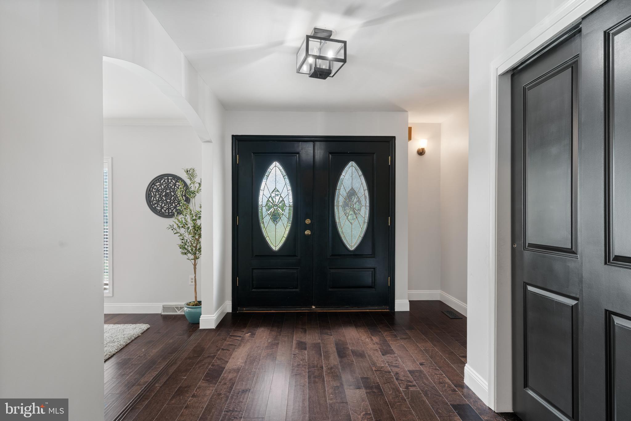 LAWNVALE ESTATES - Residential
