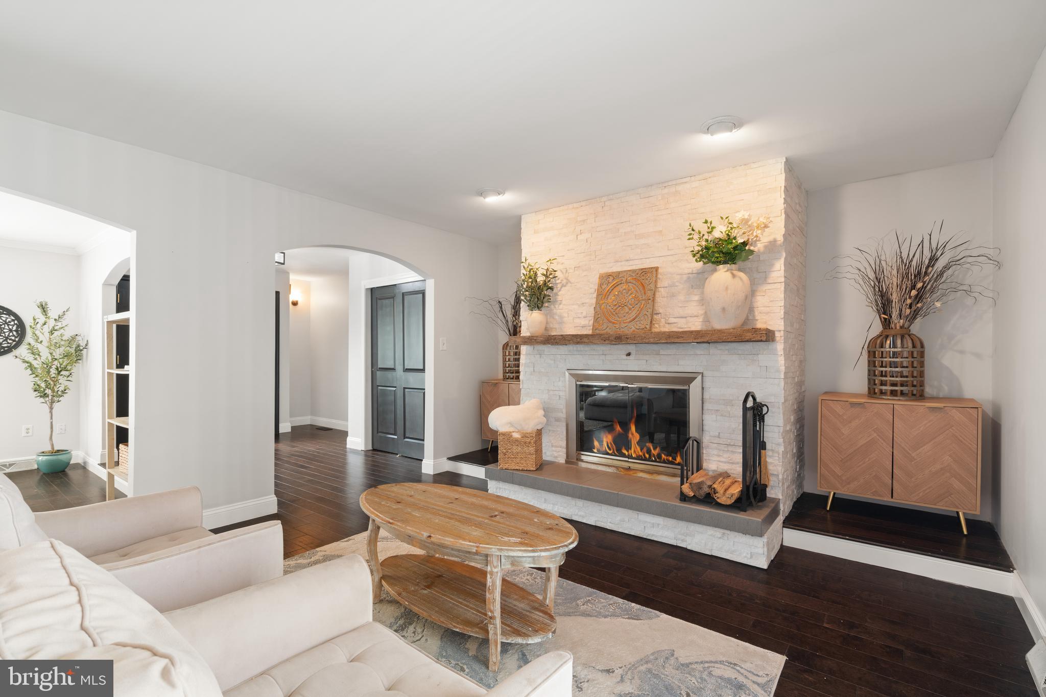 LAWNVALE ESTATES - Residential
