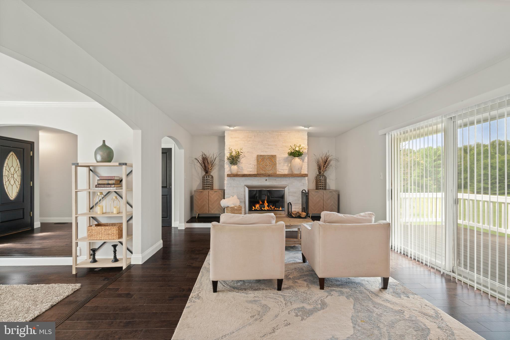 LAWNVALE ESTATES - Residential