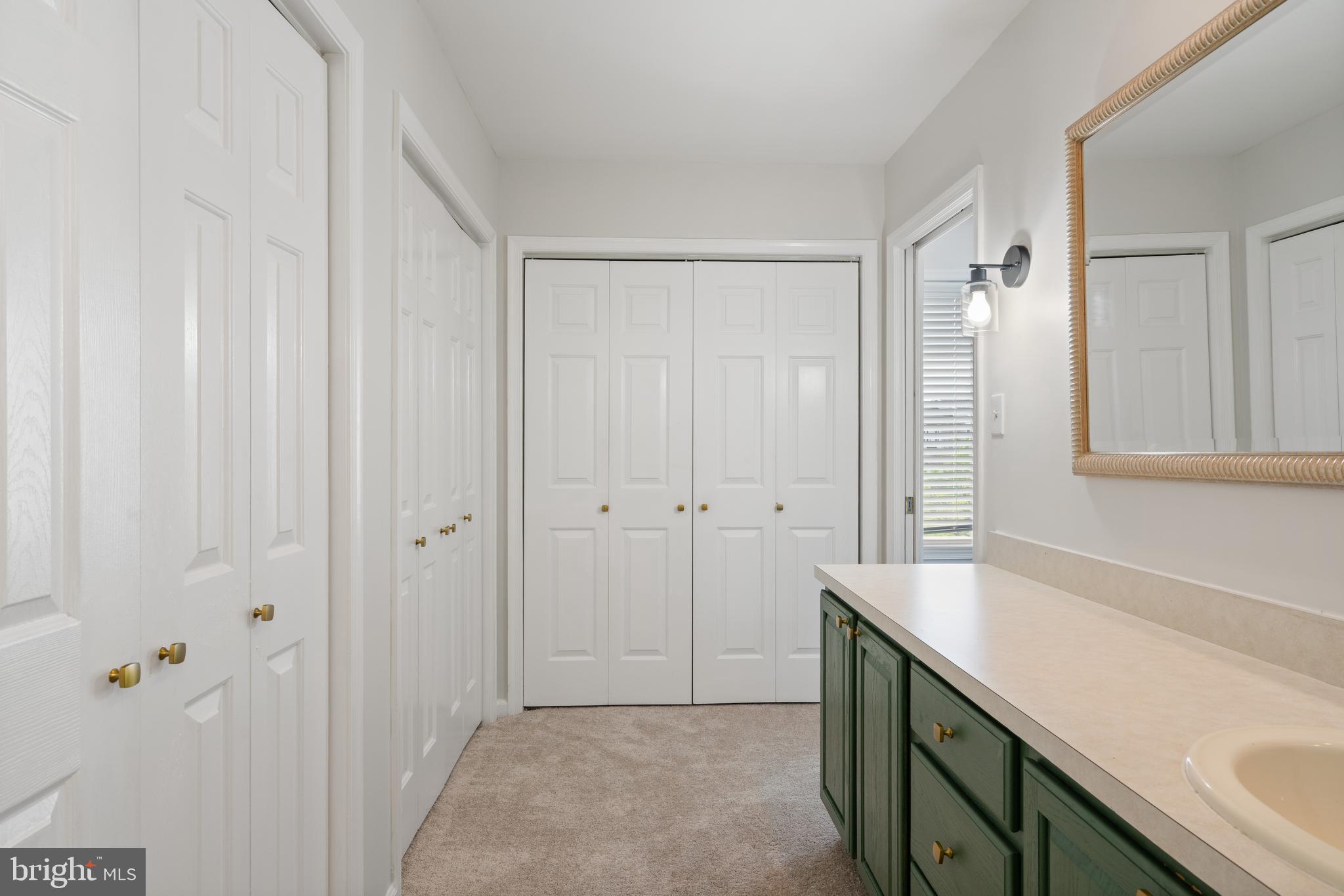 LAWNVALE ESTATES - Residential