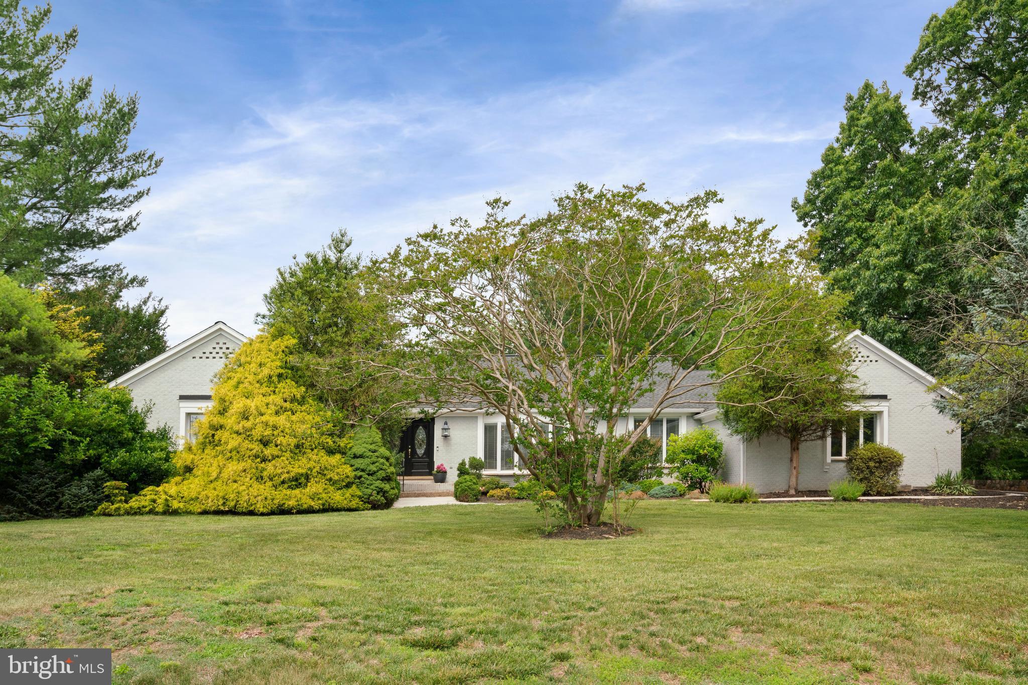 LAWNVALE ESTATES - Residential