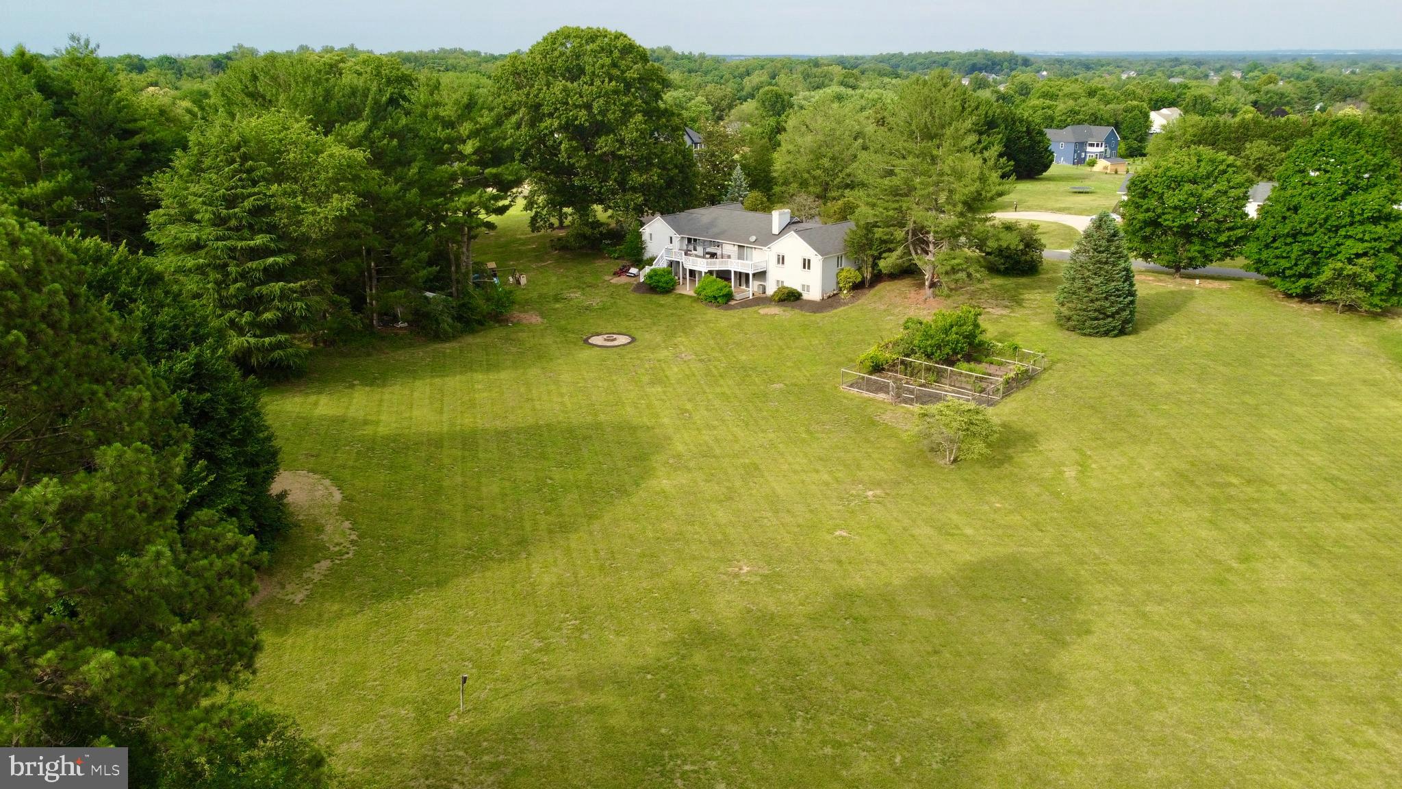LAWNVALE ESTATES - Residential
