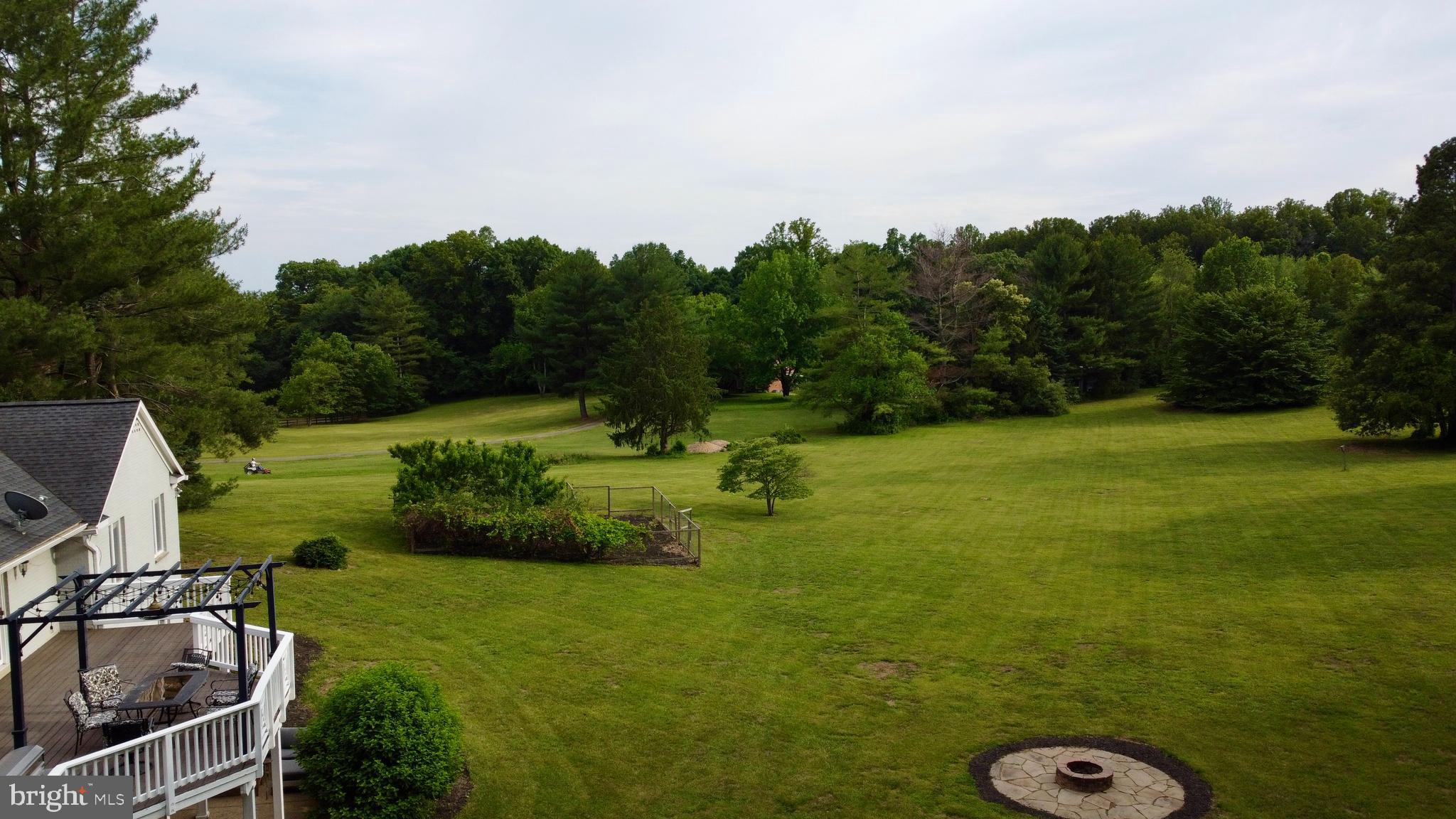 LAWNVALE ESTATES - Residential