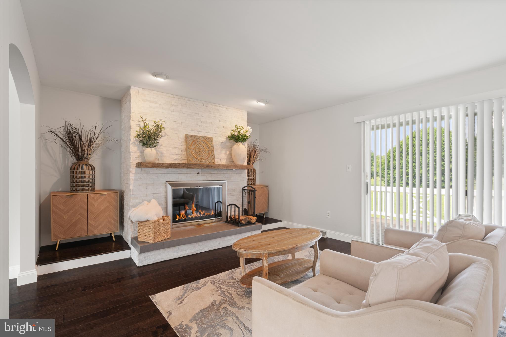 LAWNVALE ESTATES - Residential