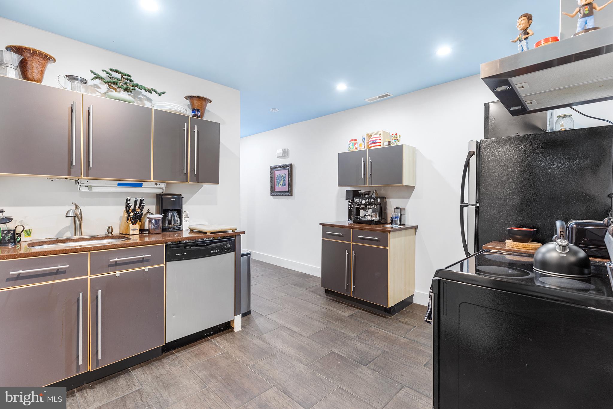 FAIRMOUNT - Residential