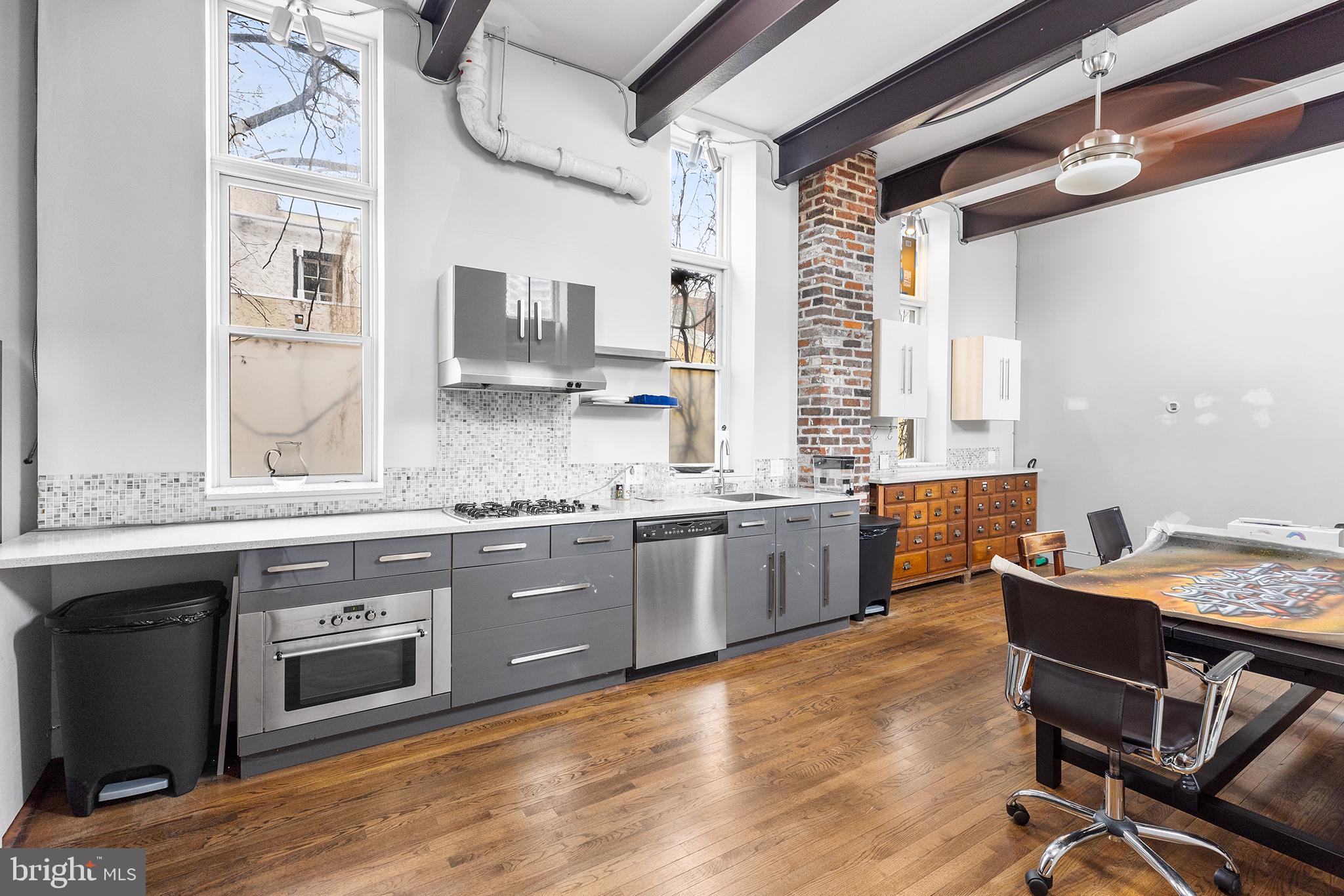 FAIRMOUNT - Residential