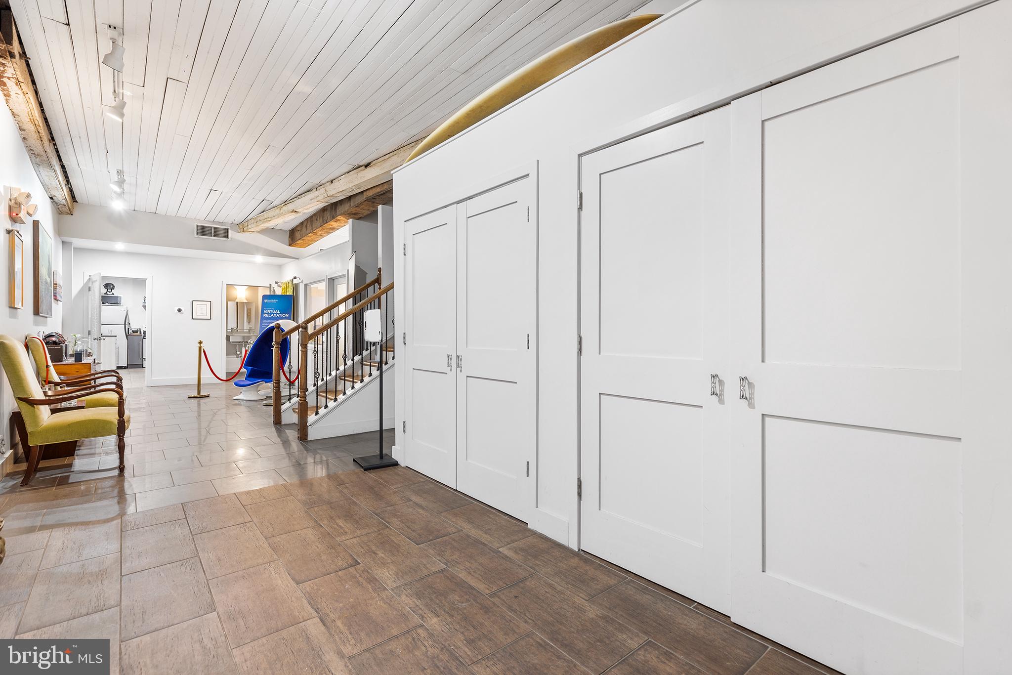 FAIRMOUNT - Residential