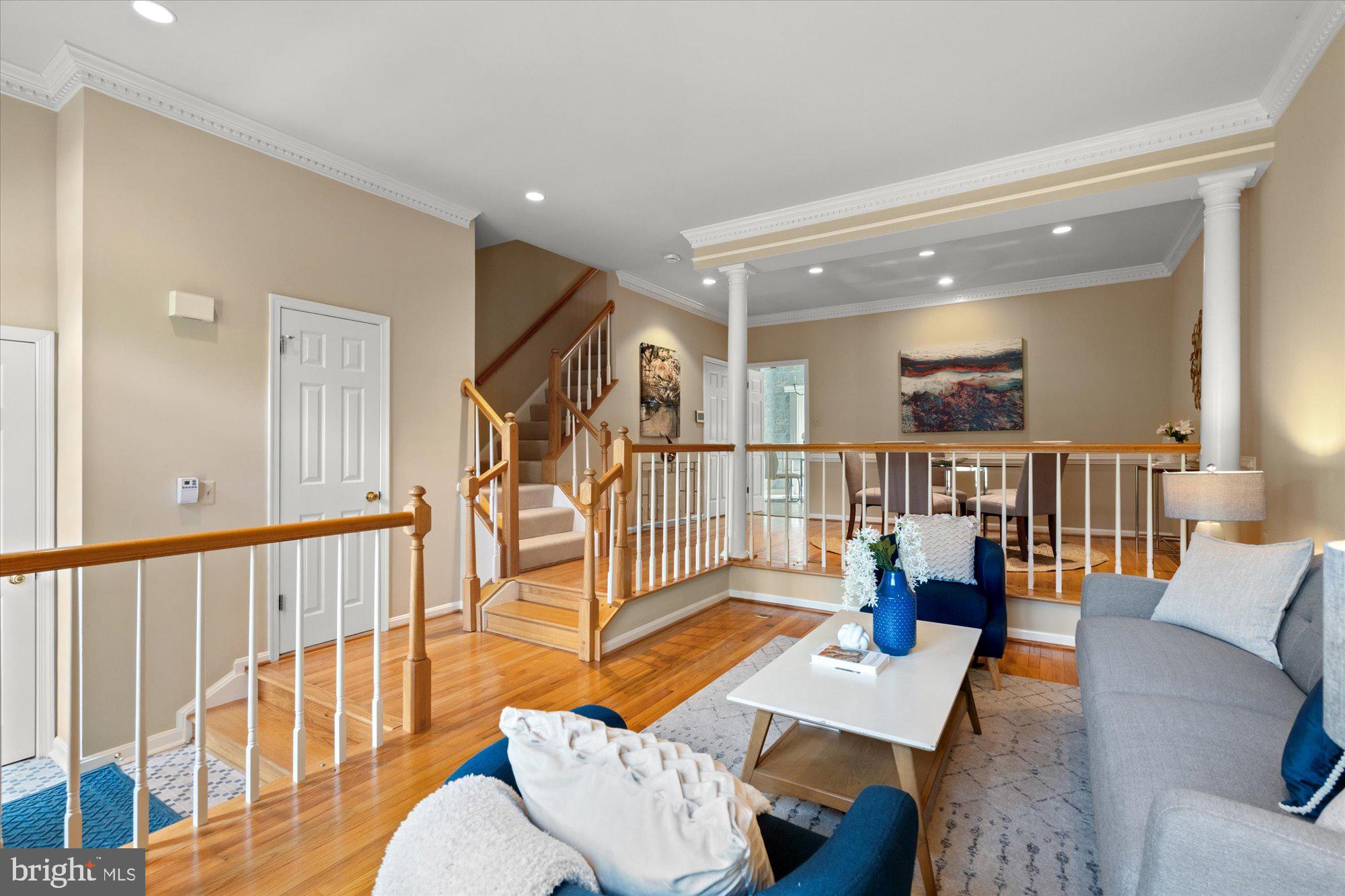 QUAKER HILL - Residential