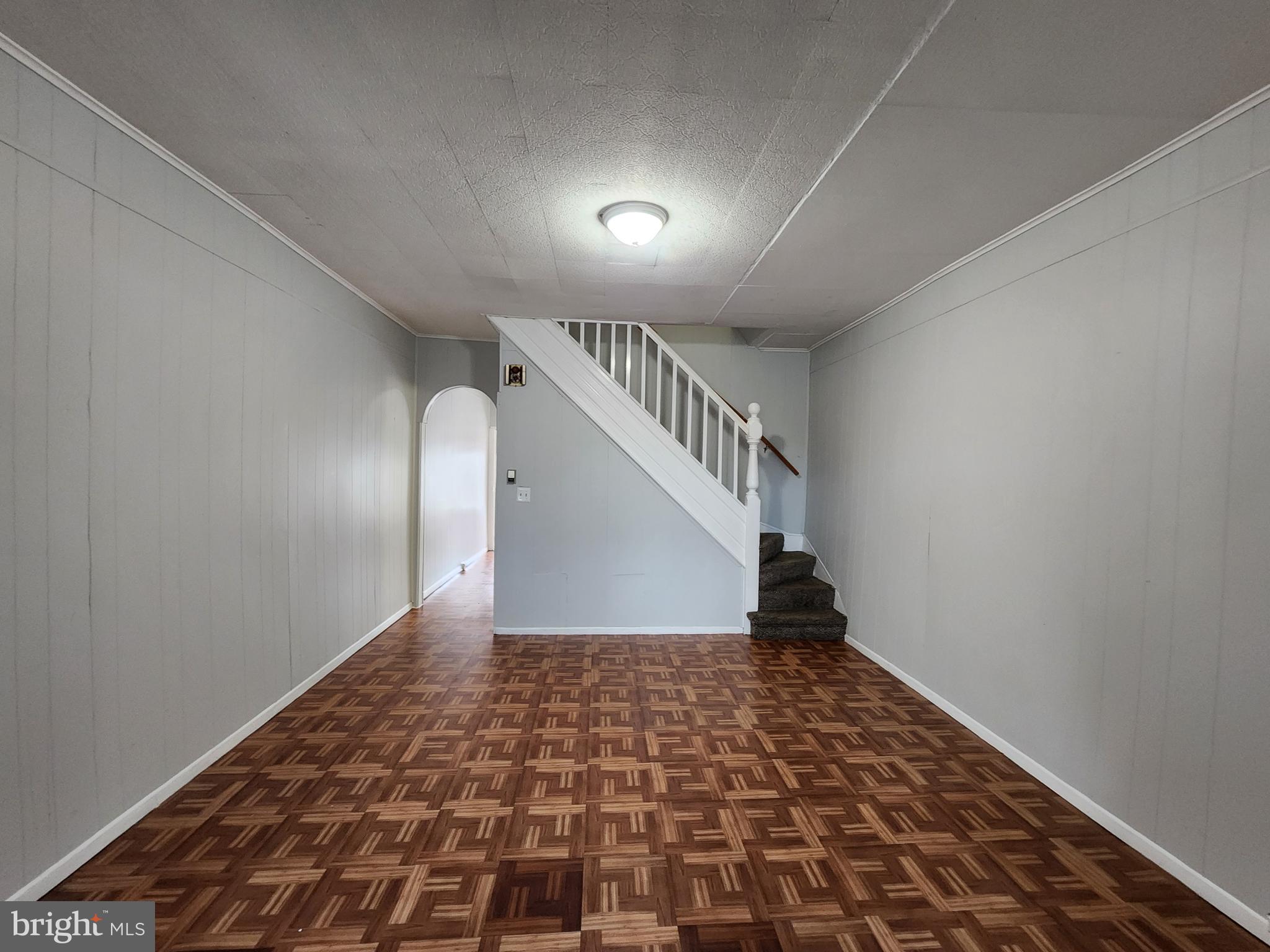 BROADWAY EAST - Residential