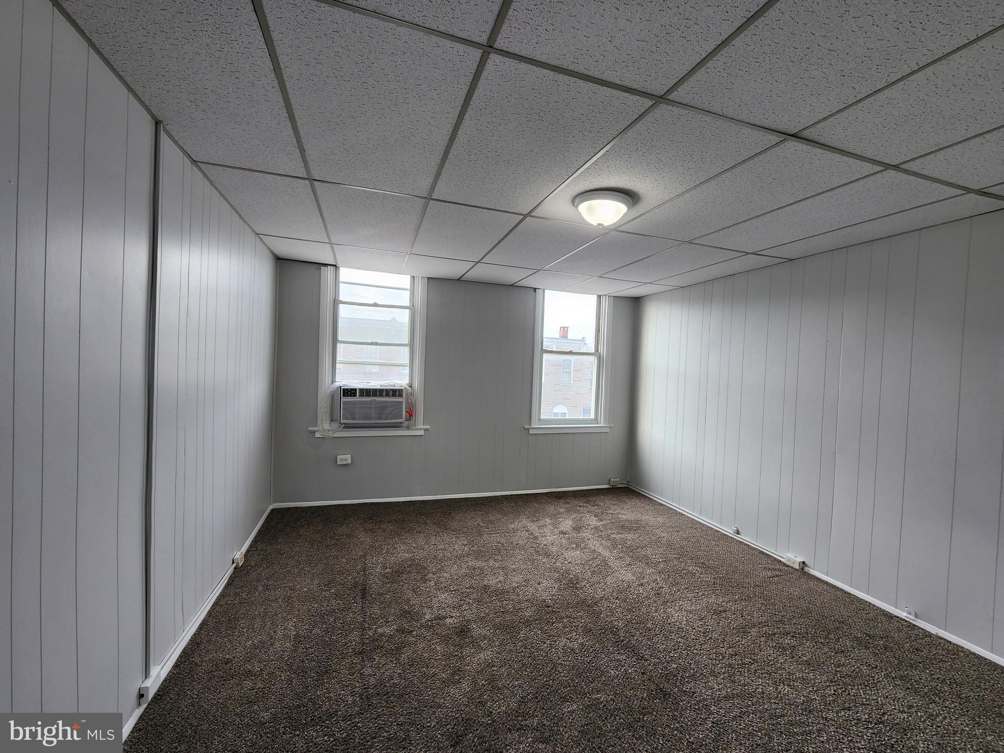 BROADWAY EAST - Residential