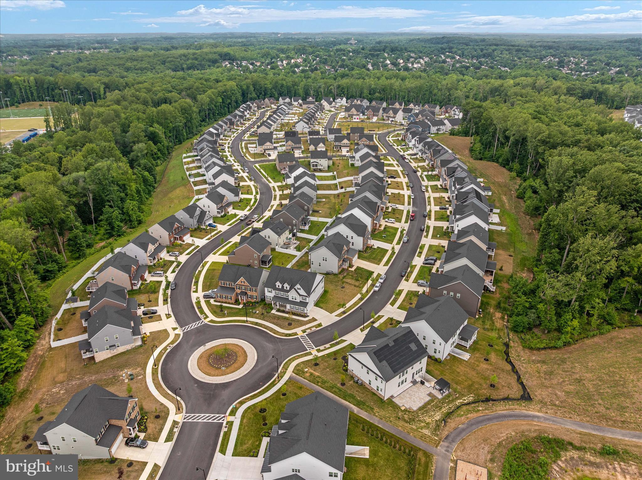 SOUTH LAKE - Residential