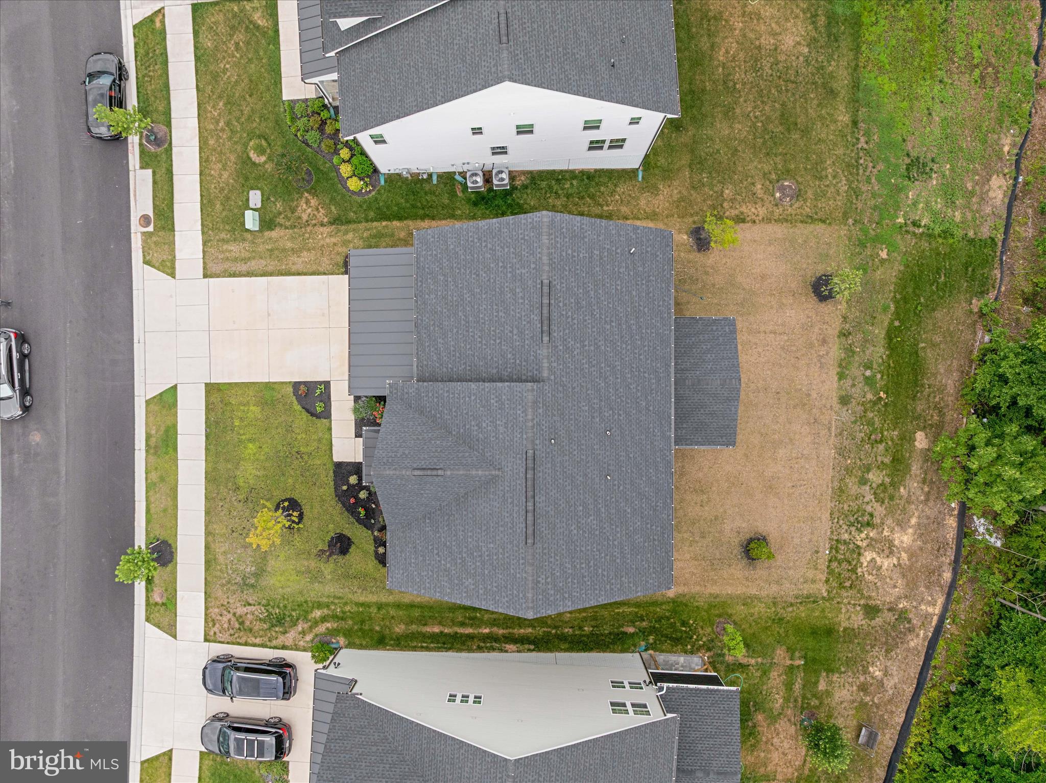 SOUTH LAKE - Residential