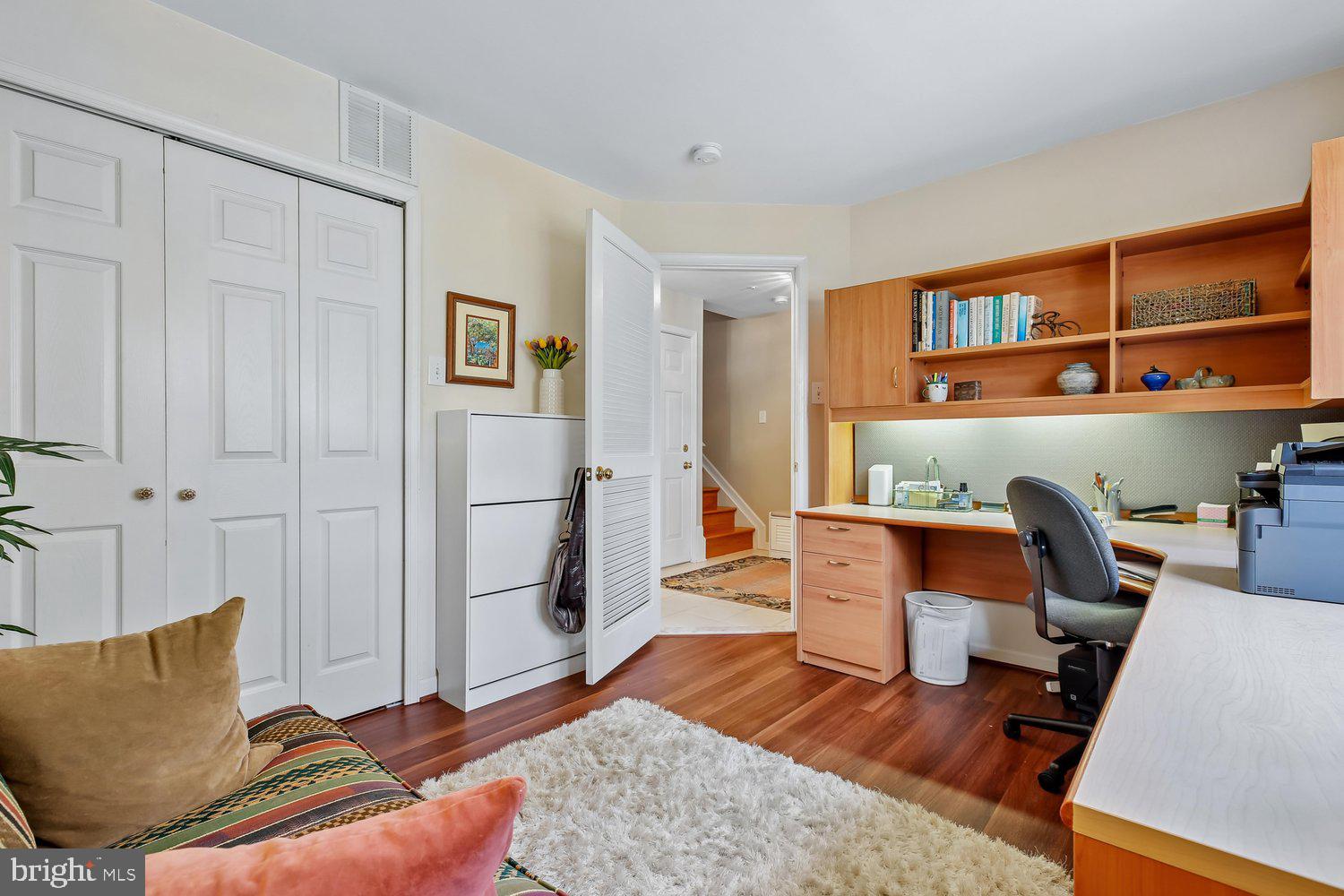 WASHINGTONIAN CENTER - Residential
