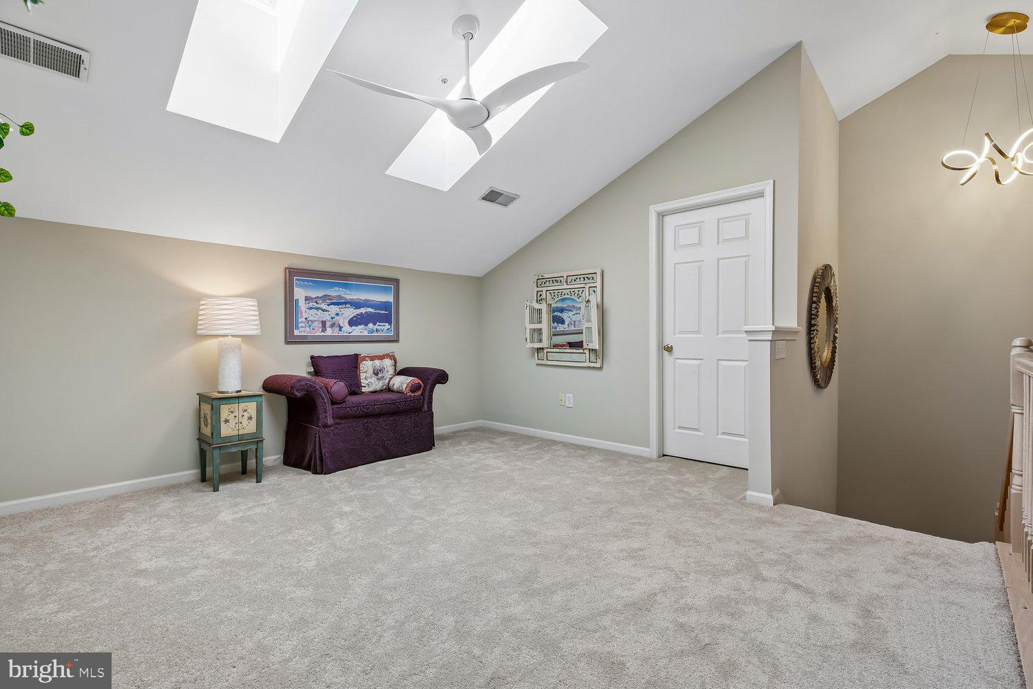 WASHINGTONIAN CENTER - Residential