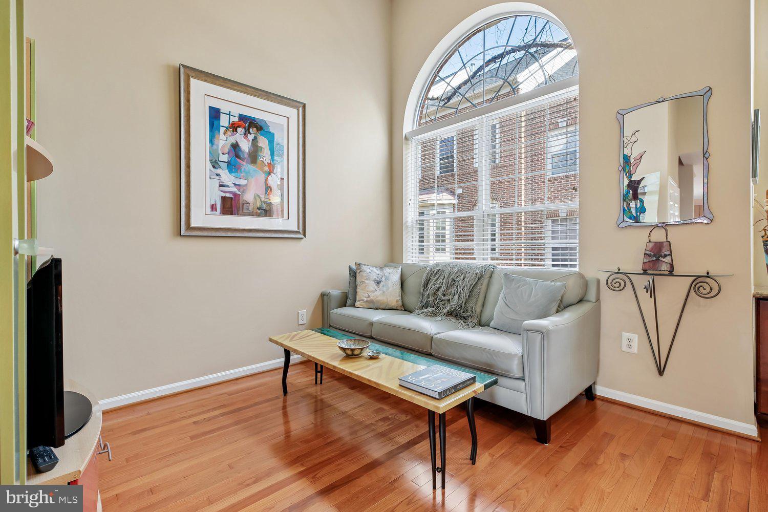WASHINGTONIAN CENTER - Residential