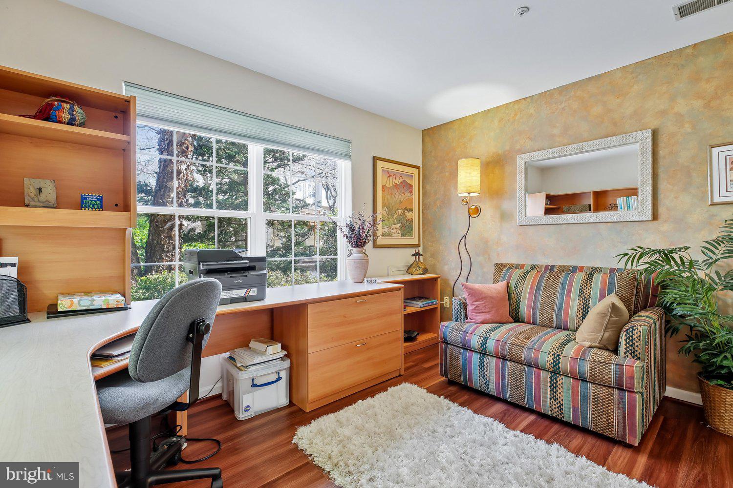 WASHINGTONIAN CENTER - Residential
