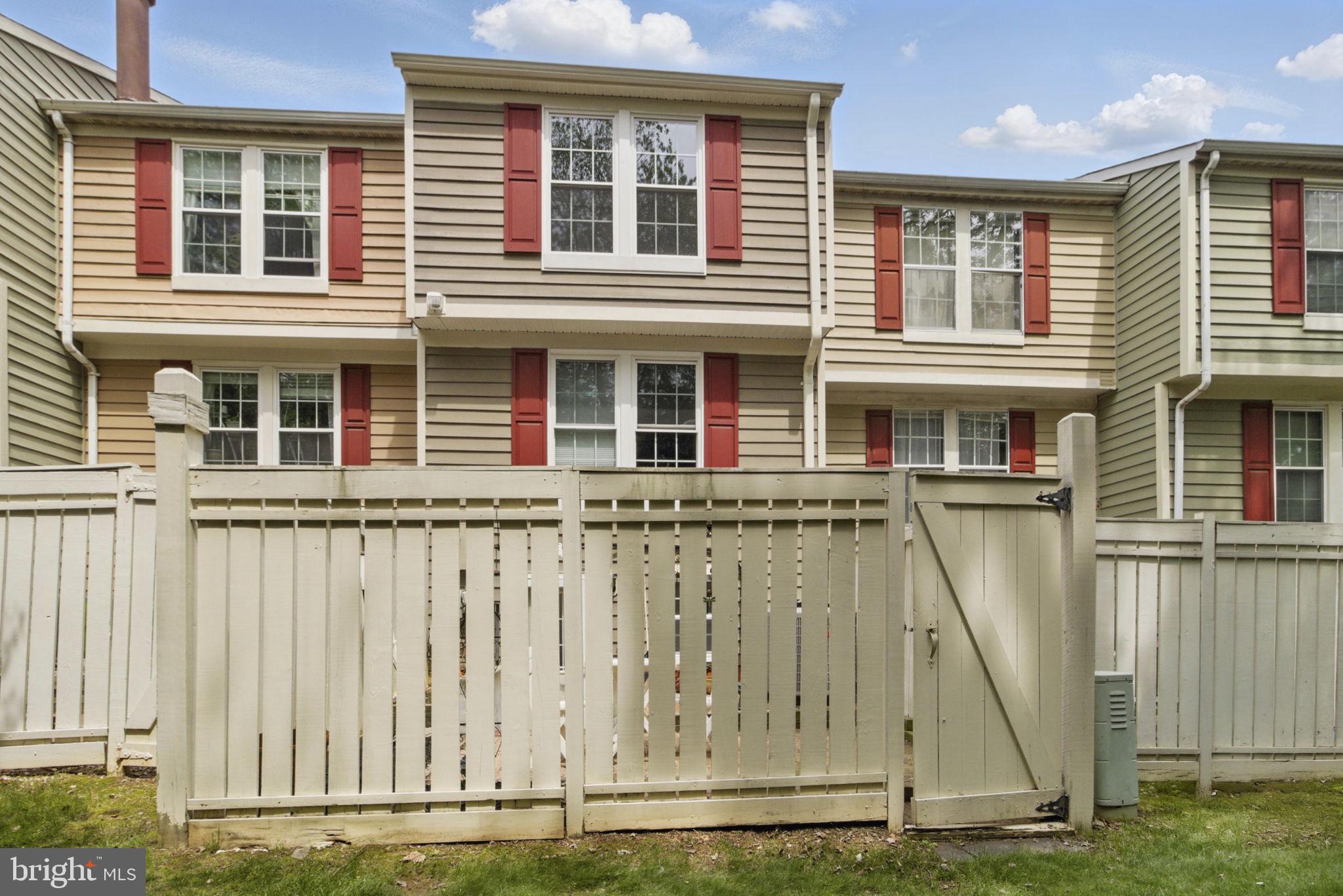 RESTON - Residential