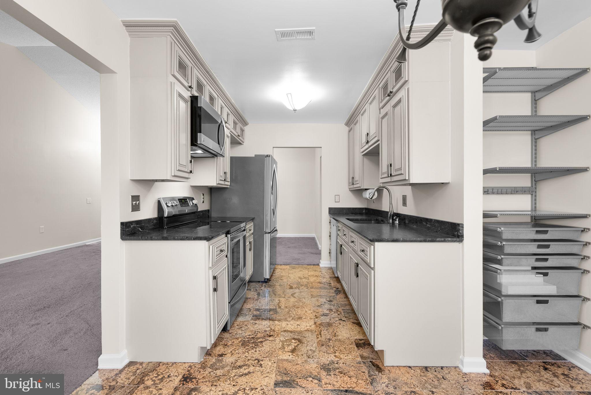 ROSSMOOR MUTUAL #19 - Residential Lease