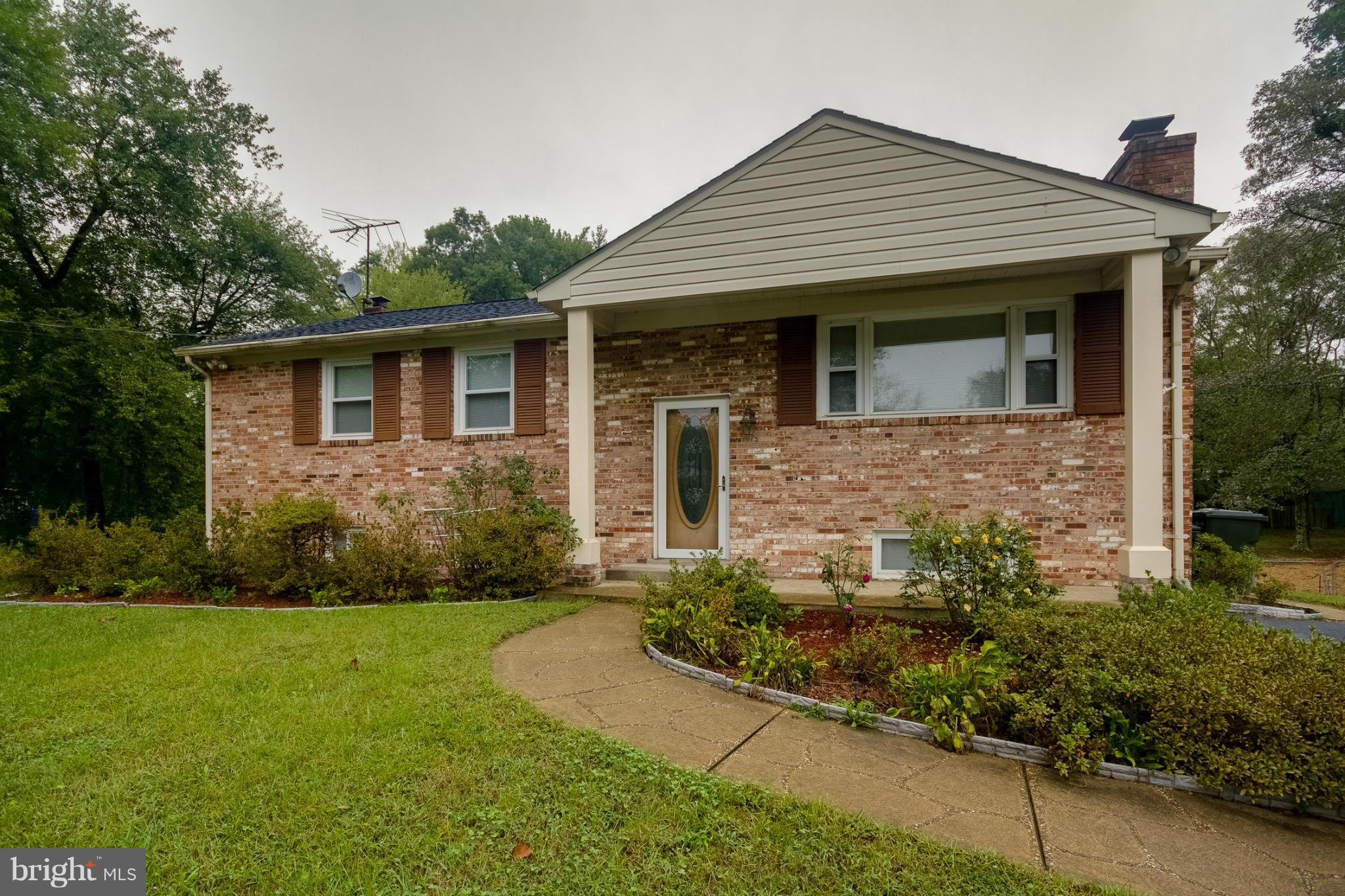 Gorgeous 5bd 3ba Remodeled split foyer on 1.38 acres. Completely Updated Kitchen w/ Backsplash, SS Appliances, & Granite. Upstairs bedrooms w/ HDWD floors. Master bedroom w/ lg closet & Full Bath w/ Granite Counters and Tile Shower. New Architectural Roof & energy saving windows. Basement features: large rec-room, full bath &two additional bedrooms. Fenced backyard & HUGE 4 Car Detached garage!!