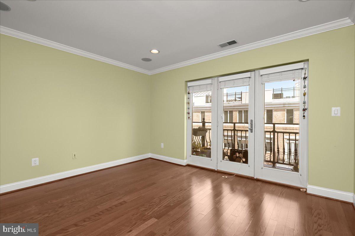 PIER HOMES AT HARBORVIEW - Residential Lease
